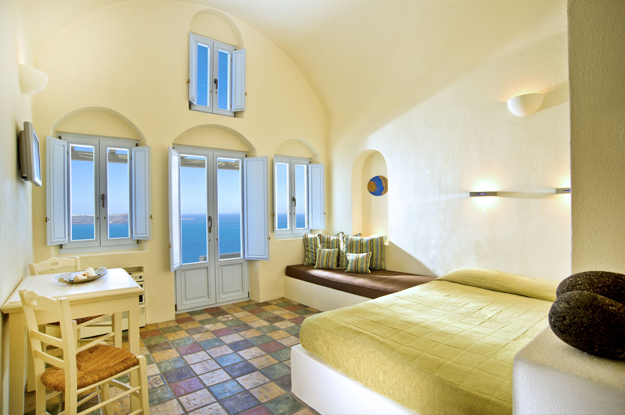 HOTEL ENIGMA SUITES FIRA (SANTORINI) 4* (Greece) - from £ 229